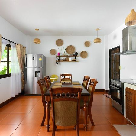 Beachfront Pool Villa Pantai Kamala Luaran gambar