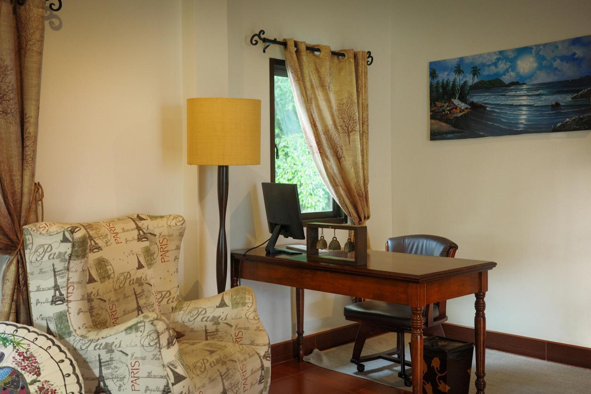 Beachfront Pool Villa Pantai Kamala Luaran gambar