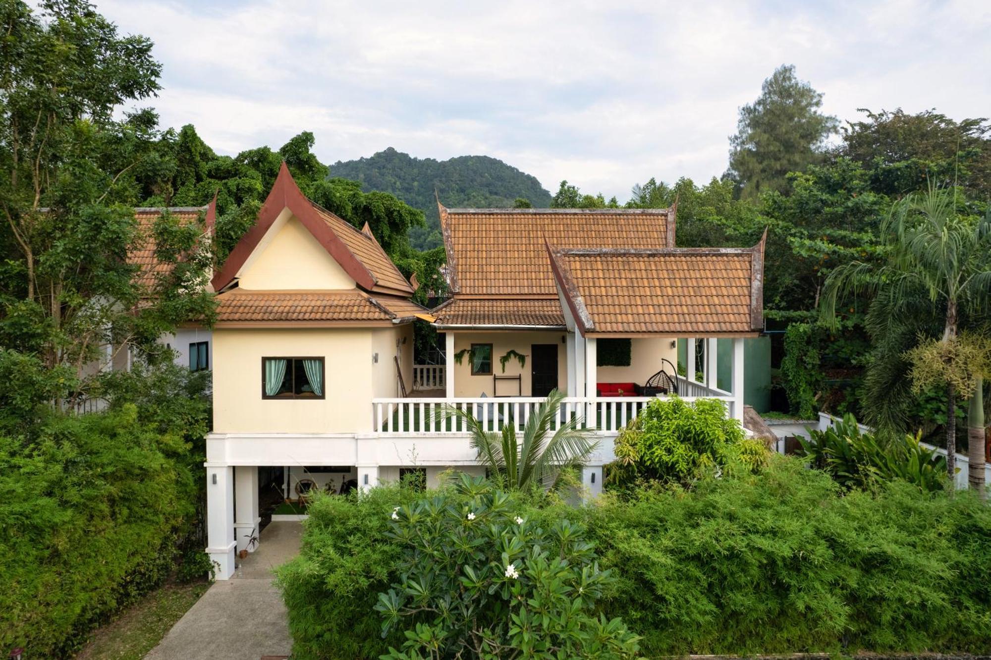 Beachfront Pool Villa Pantai Kamala Luaran gambar